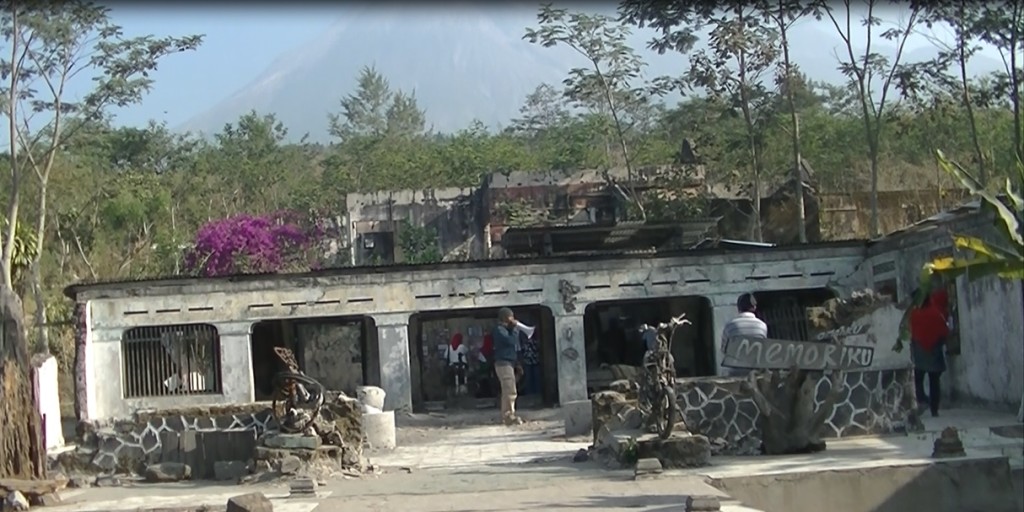 Puing kedahsyatan erupsi Merapi (Koleksi Pribadi)