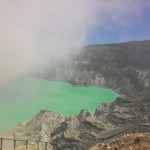 Pesona Kawah Ijen