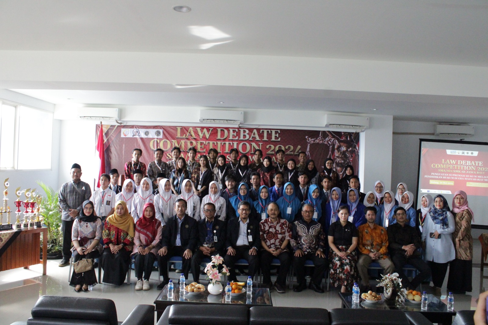 BEM FH UWG Gelar “Law Debate Competition” Tingkat SMA/SMK Se-Jawa Bali 2024