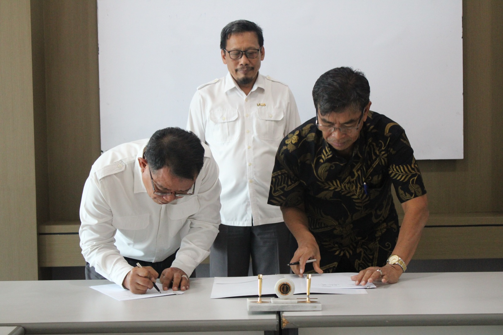 mou dengan kap kukuh