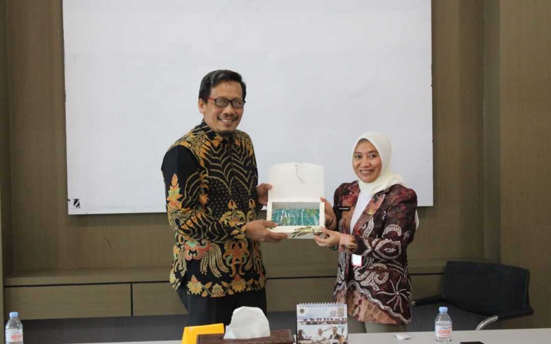 “BUKAN KAMPUS BIASA! UWG MALANG DISAMBANGI PEMKAB TANAH BUMBU, Program RPL S2 Bisa Ditempuh 1 Tahun”