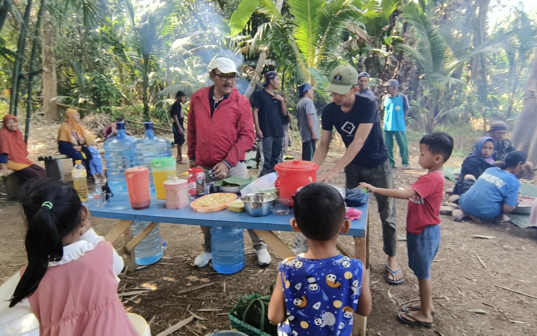 “Dosen UWG Turun ke Pesisir Bajulmati, Rayakan Idul Adha Bersama Warga dan Perkuat Solidaritas Masyarakat Maritim”